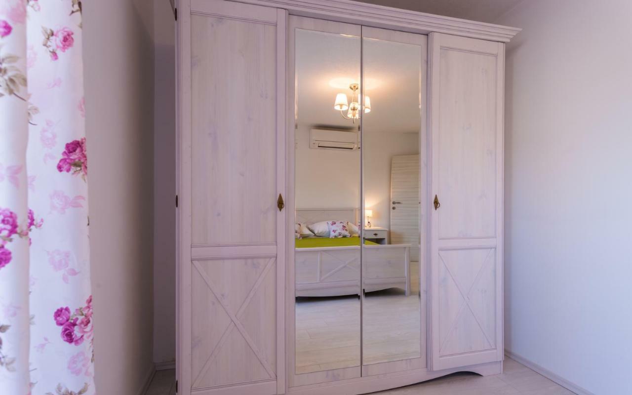 Villa Mulberry Milohnici Екстериор снимка