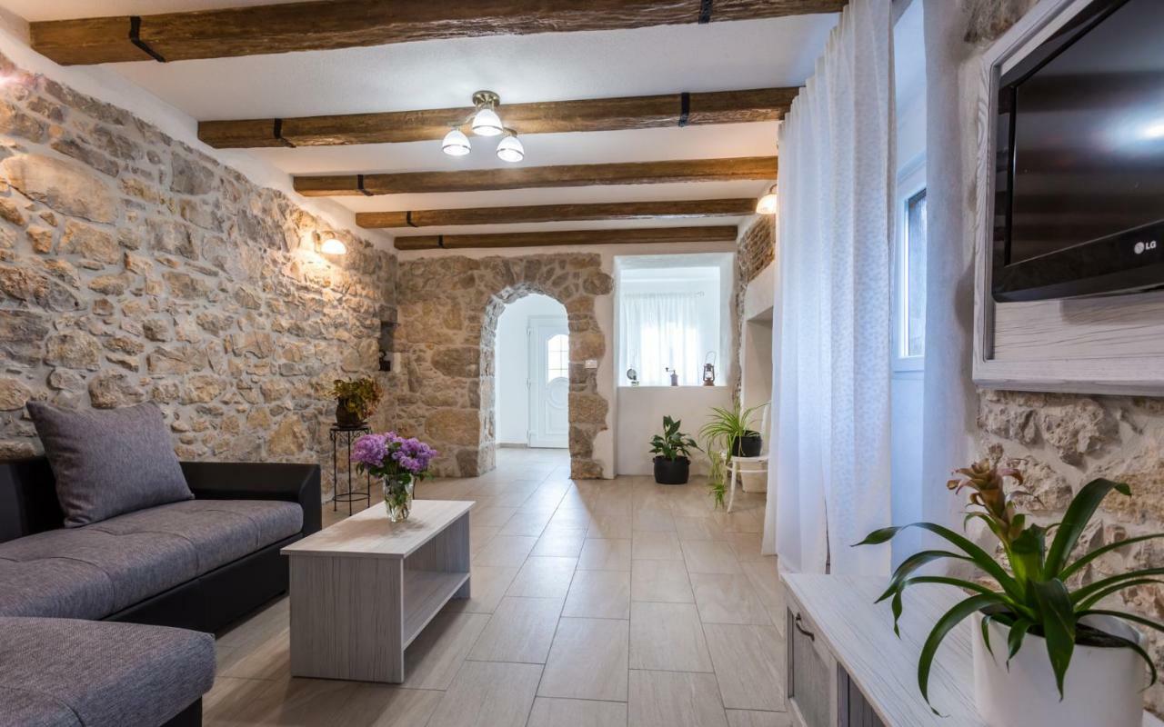 Villa Mulberry Milohnici Екстериор снимка