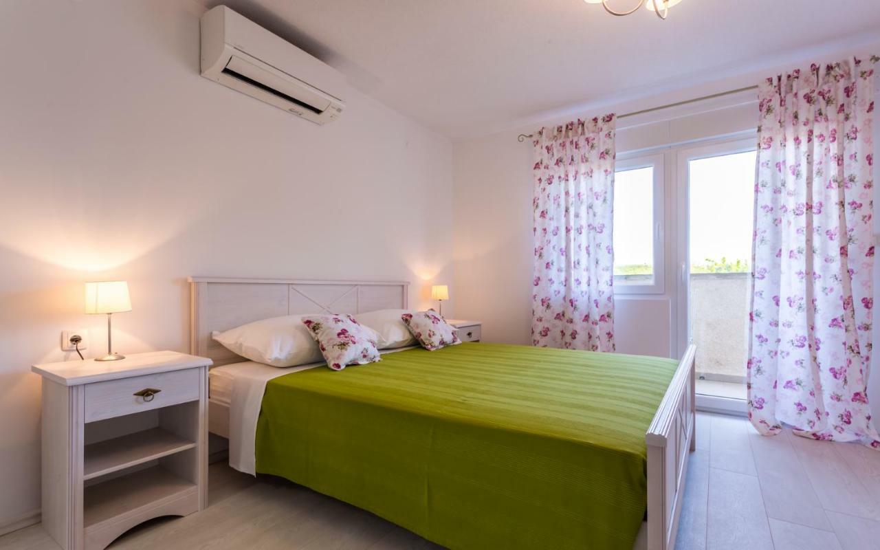 Villa Mulberry Milohnici Екстериор снимка