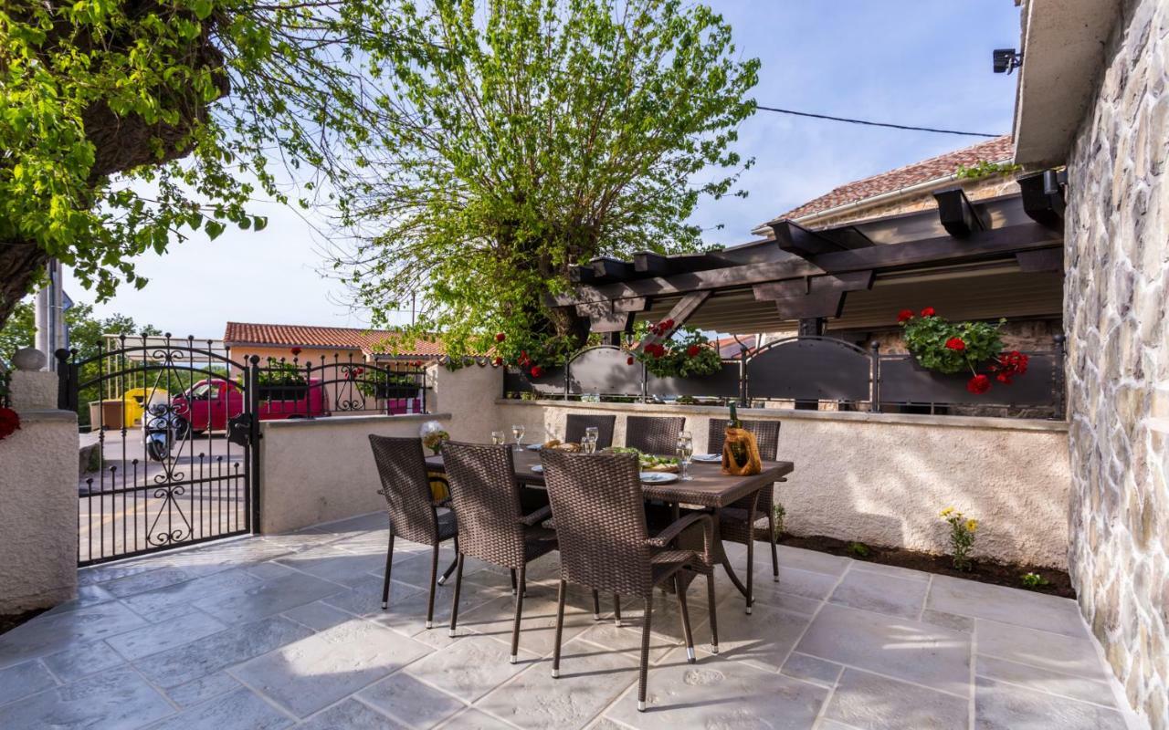Villa Mulberry Milohnici Екстериор снимка