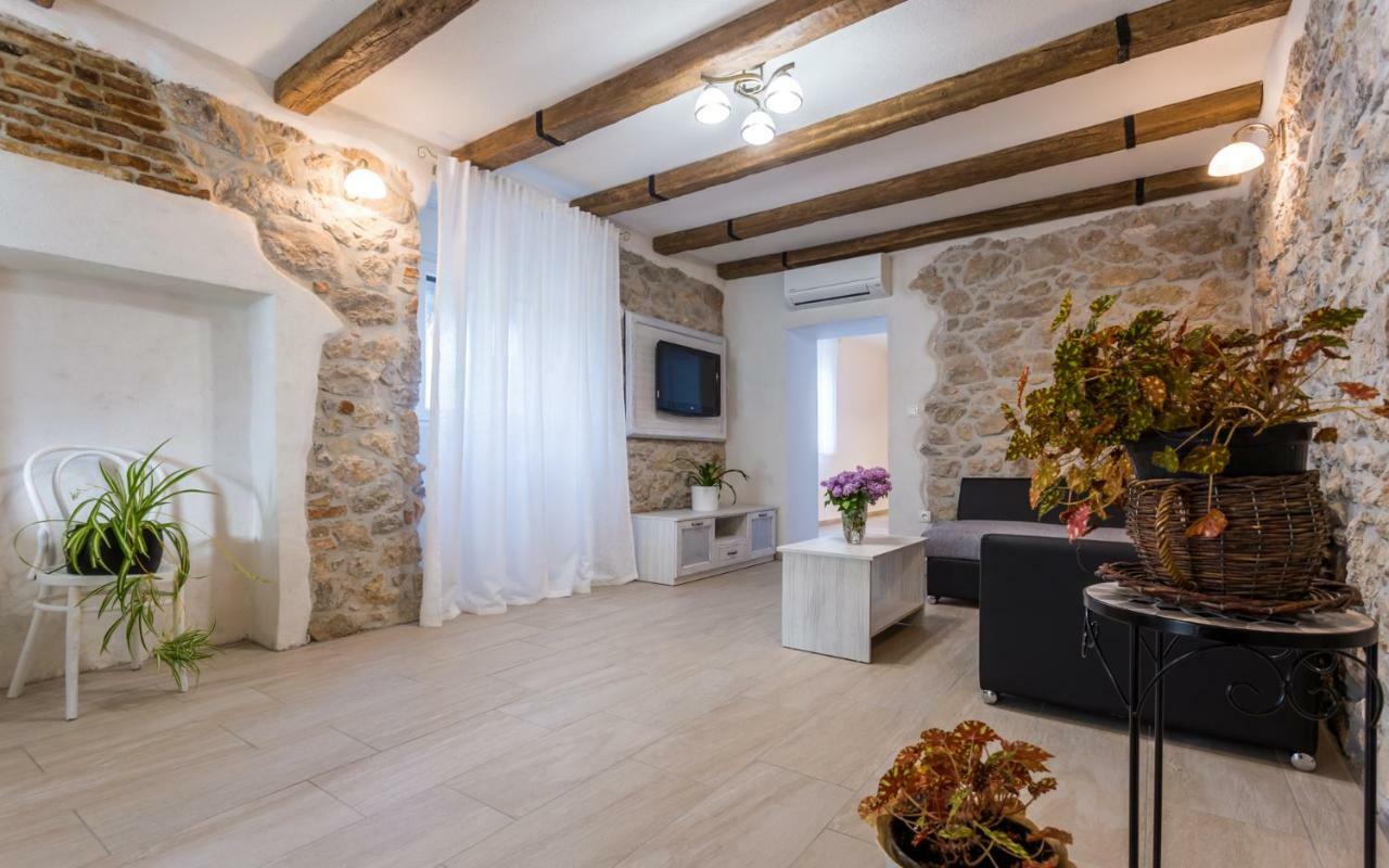 Villa Mulberry Milohnici Екстериор снимка
